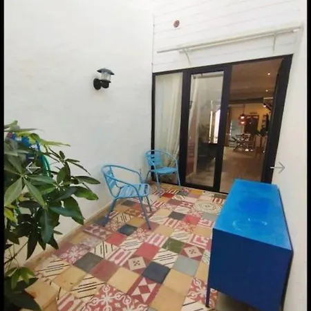 Cozy House In Center *