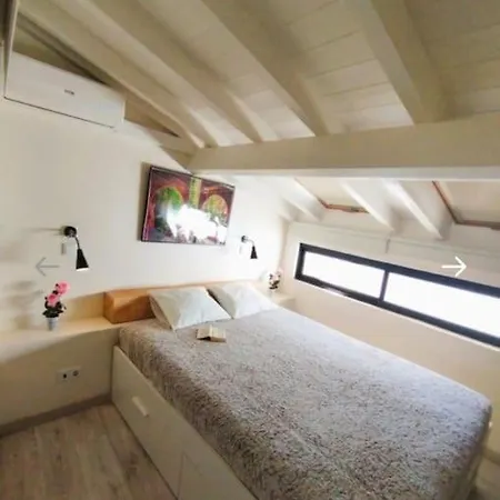 Cozy House In Center *